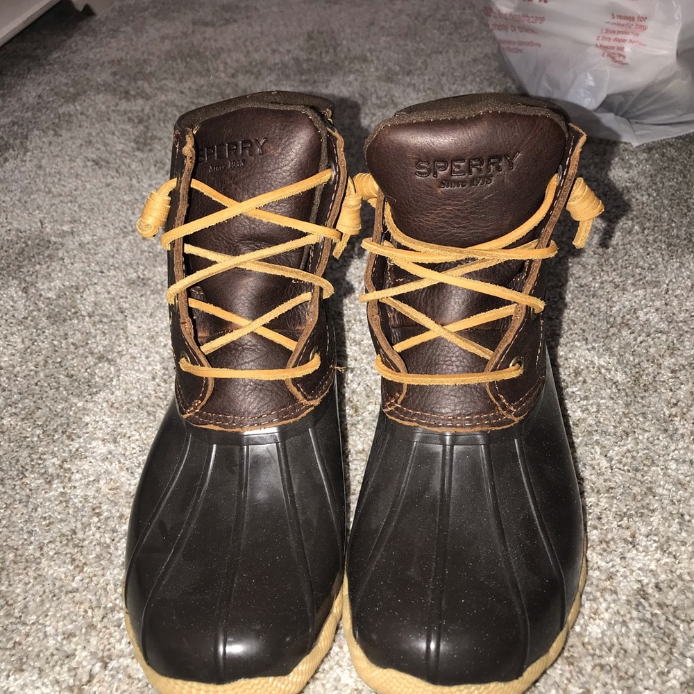 Sperry boots only been worn once